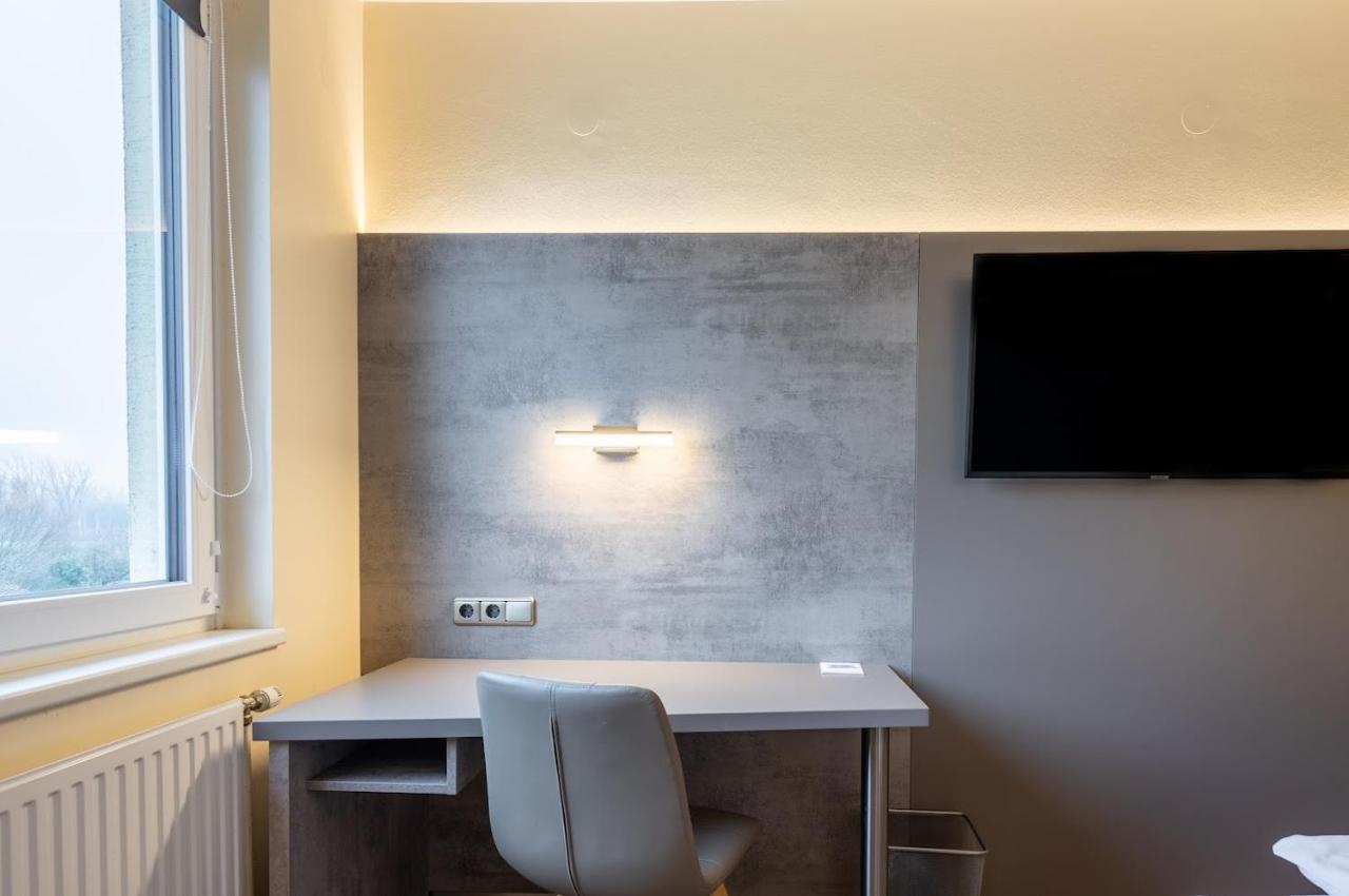 Das Reinisch Just Rooms Schwechat Exterior foto
